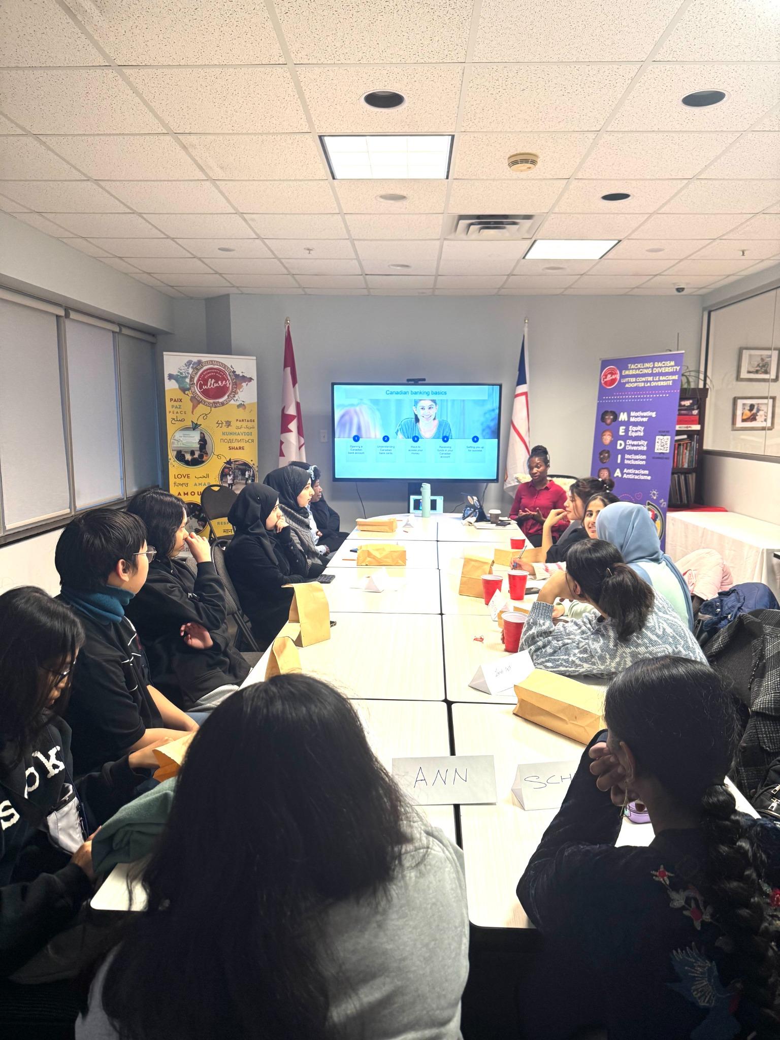 Banking session presentation on Canadian banking basics
